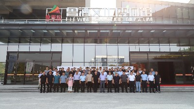 共贏未來|魯酒骨干企業營銷負責人及多位媒體代表走進金彩山酒文化園