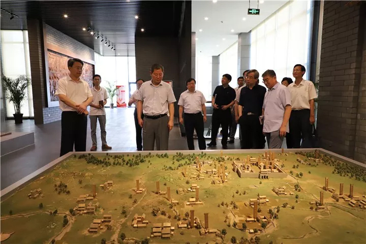 省人社廳領導到金彩山調研