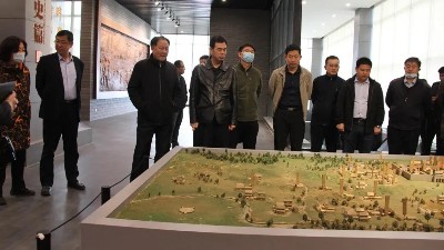 省駐市“四進”工作中心組來金彩山調研