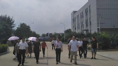 合作交流、共創(chuàng)共享 ——江蘇句容酒業(yè)來金彩山酒文化產(chǎn)業(yè)園考察交流